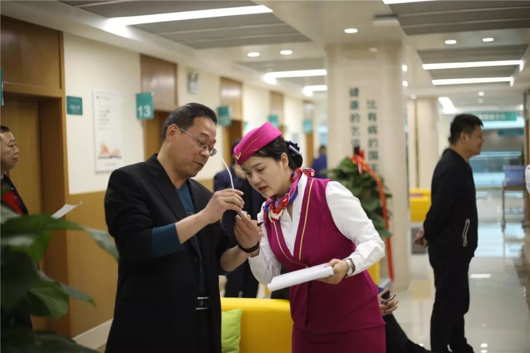 长沙24小时套医保卡(北京医保卡使用指南)