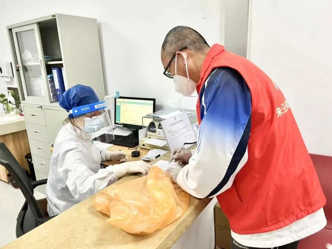 长沙24小时高价回收医保(24小时高价回收医保医保套出)